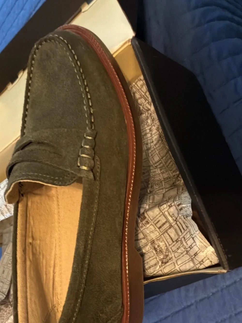 Banana Republic refined suede